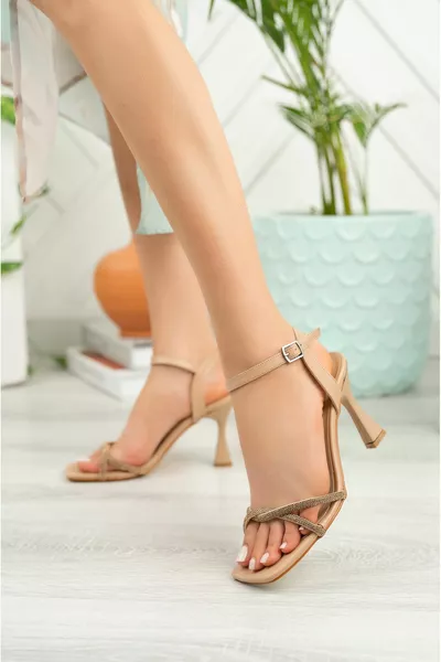 جلد الجوز المرأة العظام الإسفنج حجر مساء اللباس أحذية 