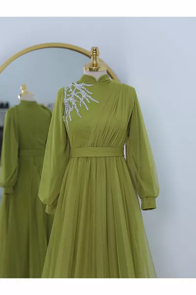 Front Stone Detail Drapiertes Tüll-Abendkleid mit Gürtel