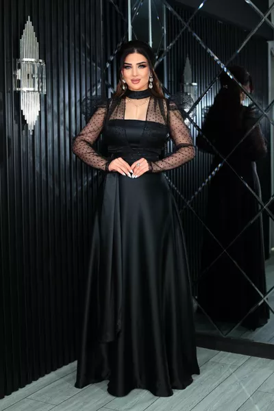 الساتان البولكا نقطة تول تصميم فستان طويل مساء اللباس