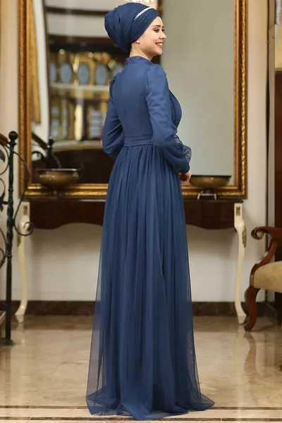 فستان سهرة الحجاب الأسطوري نيلي