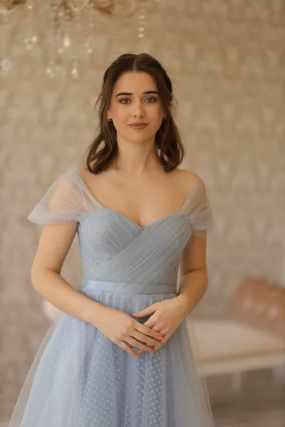 فستان منقط تول متوسط الطول