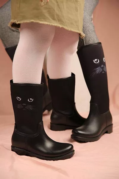 KDC ماء الأم ابنة الأحذية