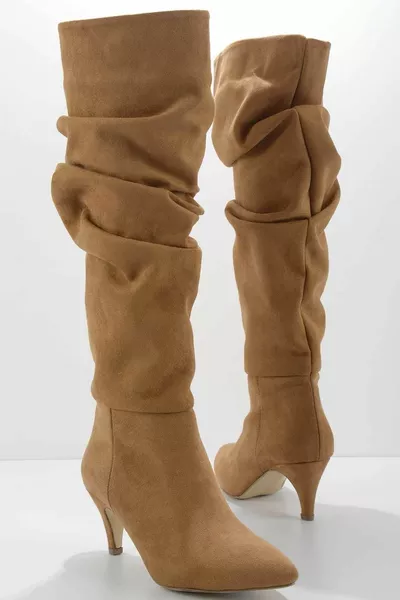 أحذية نسائية من جلد الغزال تان 