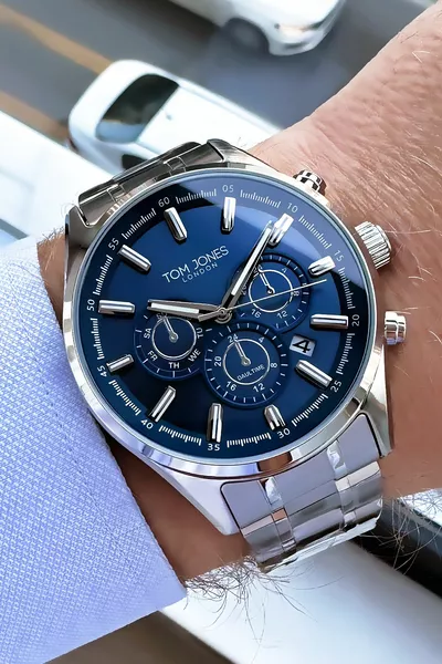 ساعة اليد للرجال 3 ATM للماء اللون الفضي سوار الحبل الصلب مع هدية 