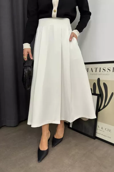 Witte geplooide bel model ballonrok