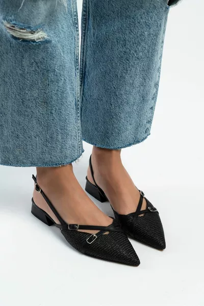 جيلي الأسود مخصص المنسوجة القش المشبك مفصلة الكعب القصير المرأة الباليه الشقق