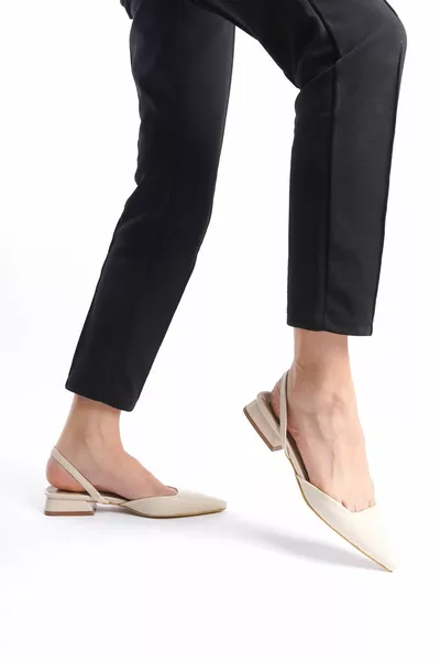 الجلد البيج وأشار اصبع القدم الظهر المطاطية المرأة الباليه الشقق