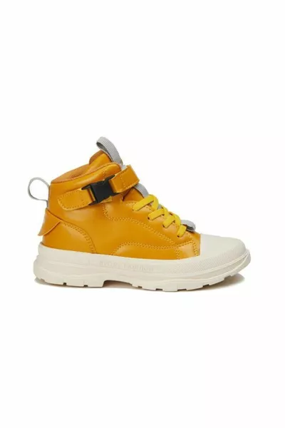 أحذية فيليه أصفر