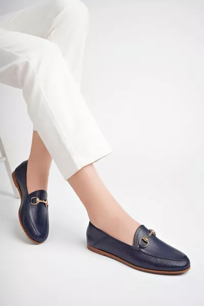 جلد طبيعي كحلي طباعة زرقاء 2 جلد نسائي متسكع 