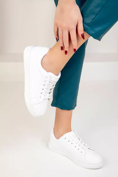 Weiße Damen-Sneaker 