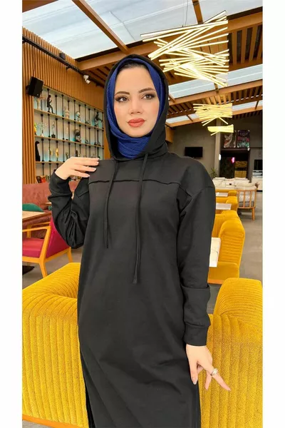 Длинная туника двойная спортивный костюм с капюшоном и разрезами по краю - .