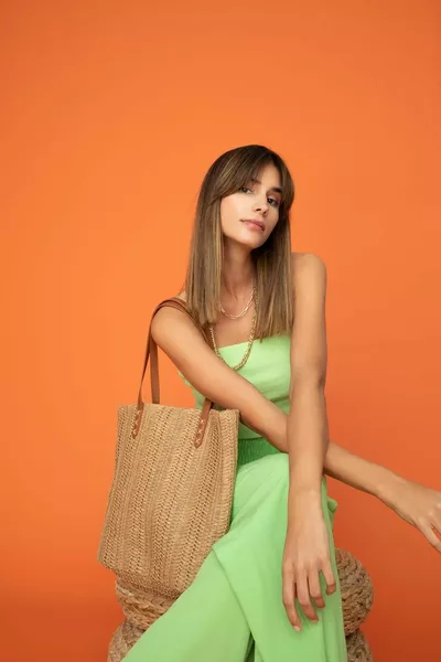 حقيبة نسائية كبيرة منسوجة بشكل متقاطع azns