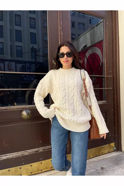 كنزة نسائية محبوكة بقصة ضفيرة