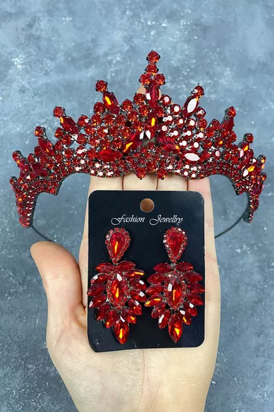Red Tokyo Stone Bridal Henna Crown and Shuttle Earrings Set