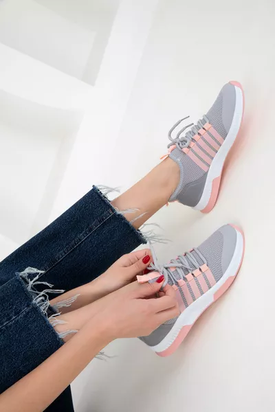 حذاء رياضي نسائي ثلجي-بودرة 