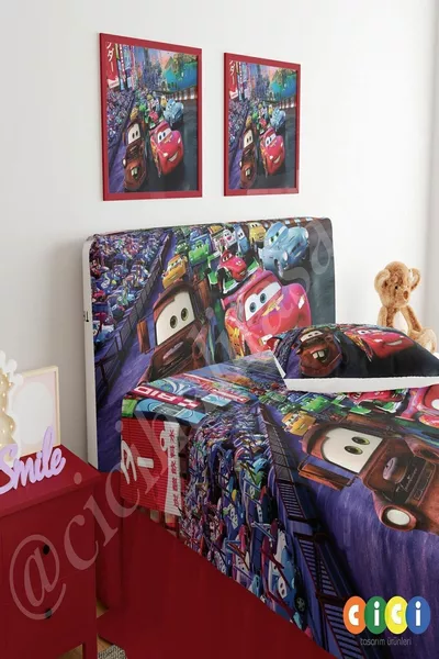 Housse de tête de lit Mc Queen Cars