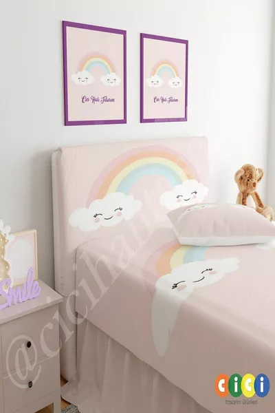 Housse de tête de lit Nuages souriants arc-en-ciel