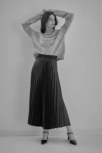 تنورة مطاطية مطوية بخصر مطوي