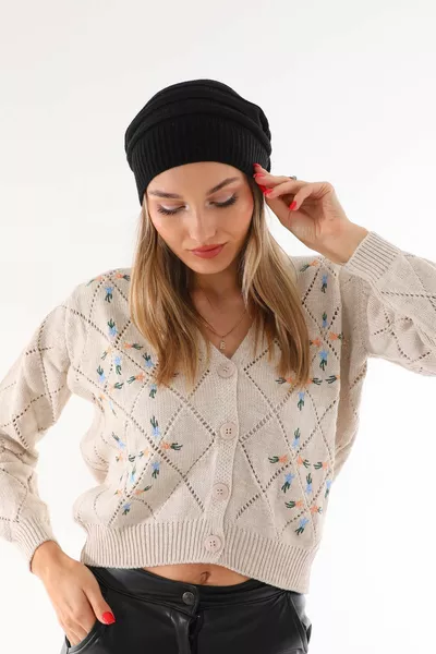 Berretto nero da donna con filo