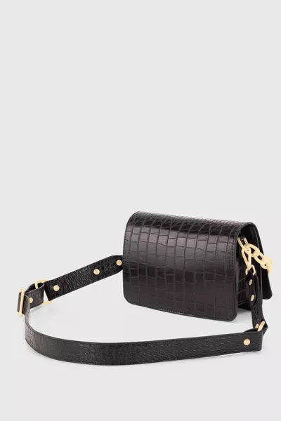 Borsa a tracolla da donna in pelle effetto coccodrillo con fibbia e catena nera 