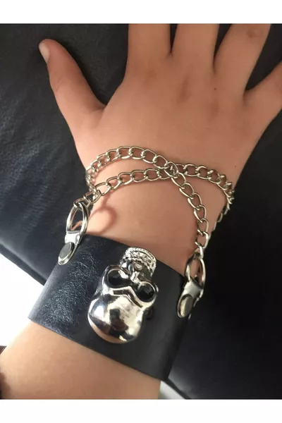 Zincirli Kuru Kafalı Bileklik