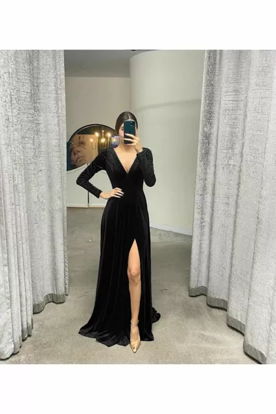 Derin Yırtmaç Göğüs Dekolte Uzun Abiye Elbise Siyah