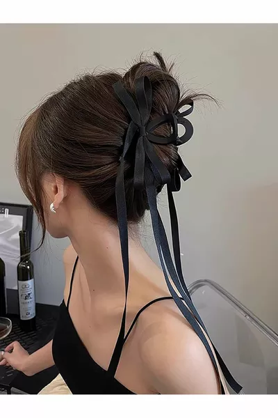 pince à nœud à plusieurs couches avec queue