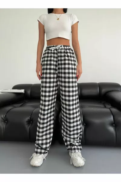 Унисекс красные шорты в клетку