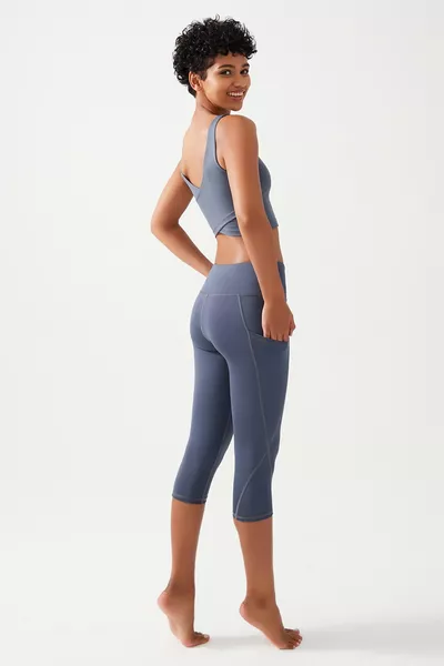 بنطال ضيق نسائي كابري أنثراسيت عالي الخصر مع جيوب مزدوجة تحت الركبة لتحديد الجسم