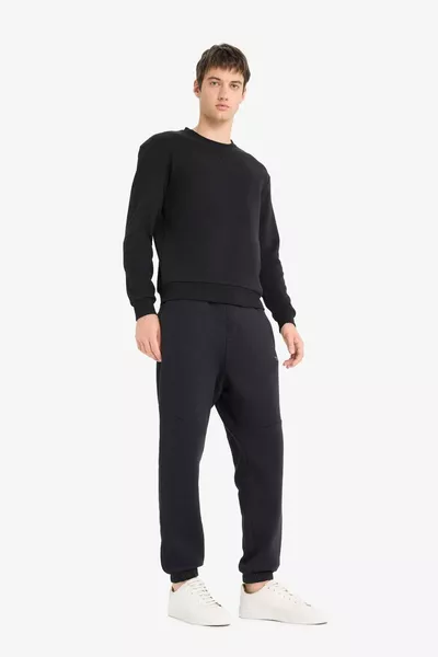 بنطال رياضي بخصر مرن وتفصيل أربطة، بسحاب وجيوب، قصة عادية AU