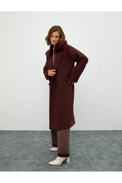 Melis Ağazat X Koton - Manteau Oversize en Fausse Fourrure