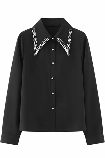 Col de chemise avec pierres