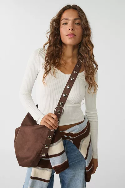 Borsa a tracolla in finta pelle scamosciata dettagliata