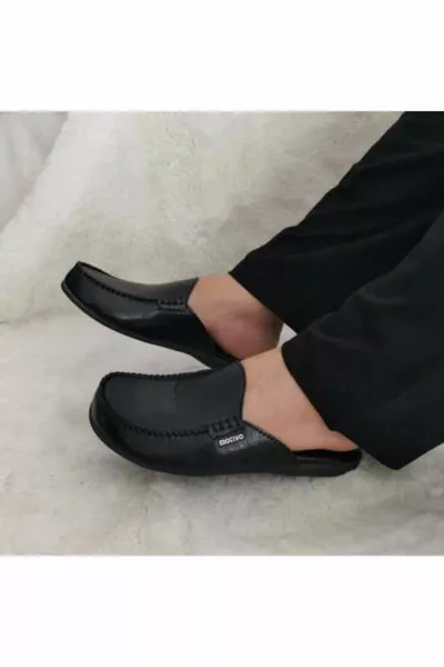 Closed-Toe Soft Leather Black Men's Slippers