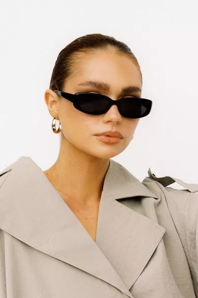 Occhiali da sole neri vintage