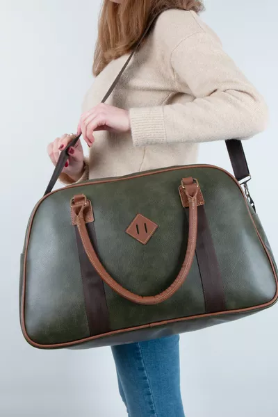 حقيبة سفر كلاسيكية ، حقيبة رياضية، حقيبة مستشفى، حقيبة يد وكتف، حقيبة أم وطفل، حقيبة مقصورة للطيران، حقيبة مضيفة