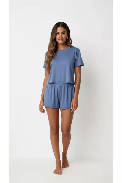 طقم بيجاما من تي شيرت وشورت محبوك