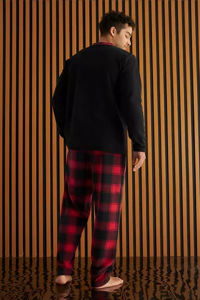 بدلة بيجامة رجالية من الفلانيل بنقشة مربعات سوداء ووردي داكن