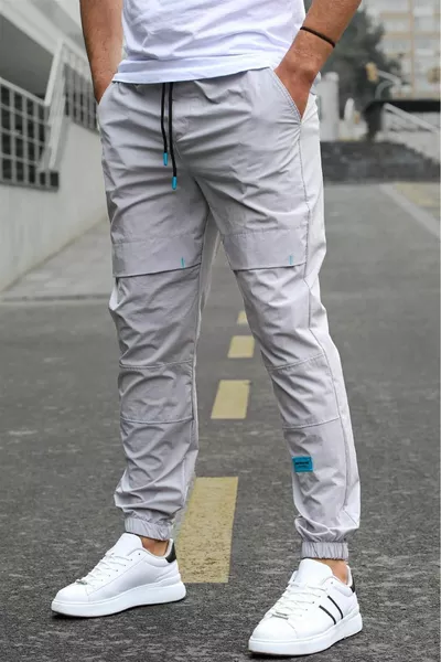 بدلة رياضية رمادية أساسية 