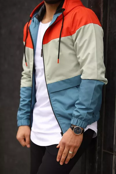 Wind- und wasserdichter Regenmantel