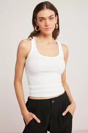 Lıllesol Dames Ribgebreid Basis Wit T-shirt met Brede Bandjes