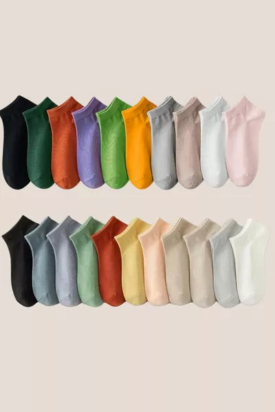 جوارب نسائية قطنية مطاطية بألوان متنوعة ( أزواج)