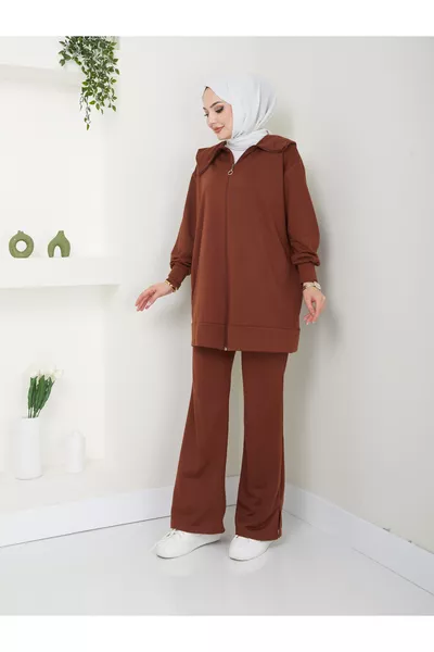 Women's Pantsuit with Slit Trousers and Zipper Neck Detail