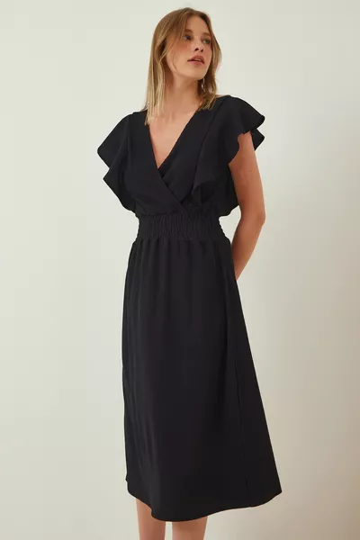 فستان نسائي أسود منسوج بنسيج محزز مع كشكش 