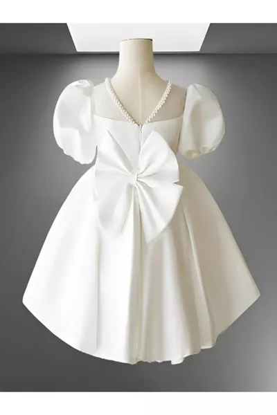 Robe de cérémonie pour fille à manches courtes blanches avec détails en perles, design personnalisé