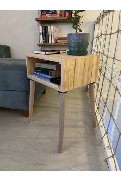 Decoratieve houten nachtkast