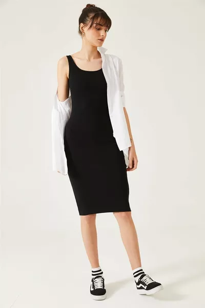 Schwarz – Damen Langkleid mit breiten Trägern aus Kaşkorse