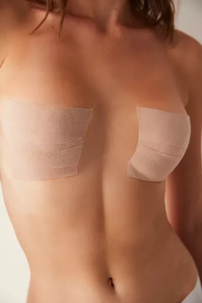 Нашият бюстие в бежово