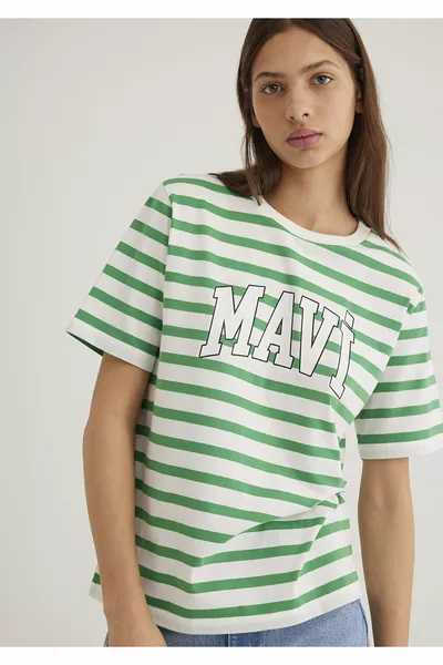 Футболка с логотипом, зелёная в полоску, обычного кроя / стандартный размер 