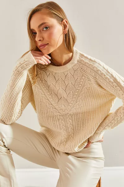 Damenpullover aus Strick mit Muster